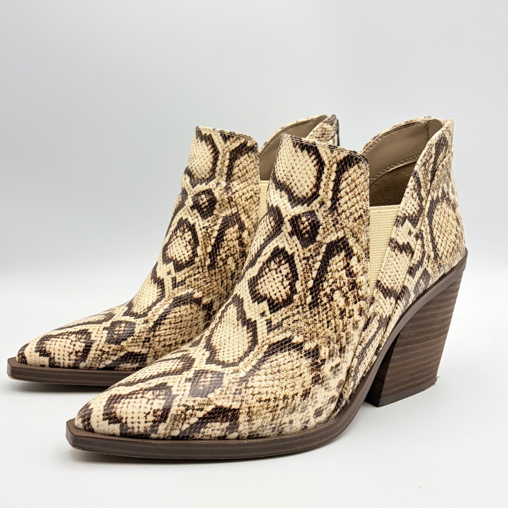 Vince Camuto Grdina Ankle Booties 7.5 Snakeskin Print Pointed Toe‎ Block Heel